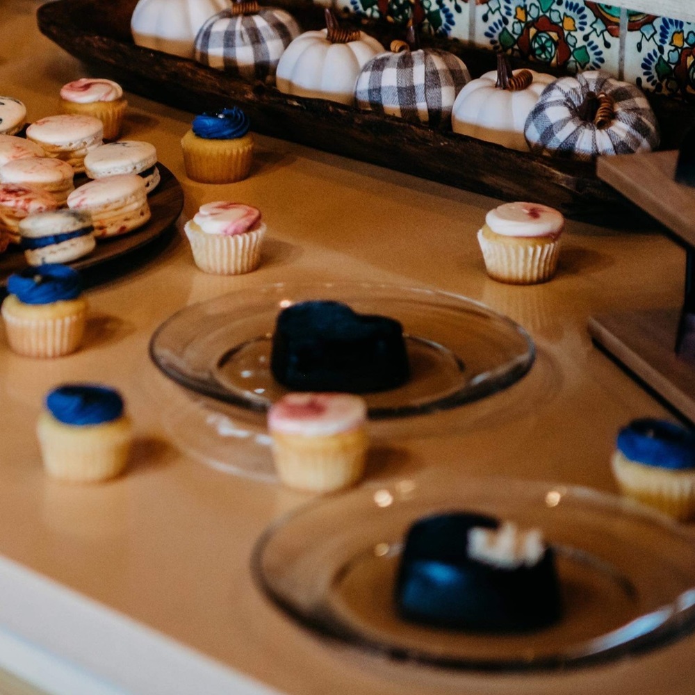 6 Clear Glass Dessert Plates